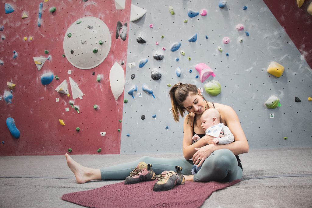 How to climb indoor and outside with a baby